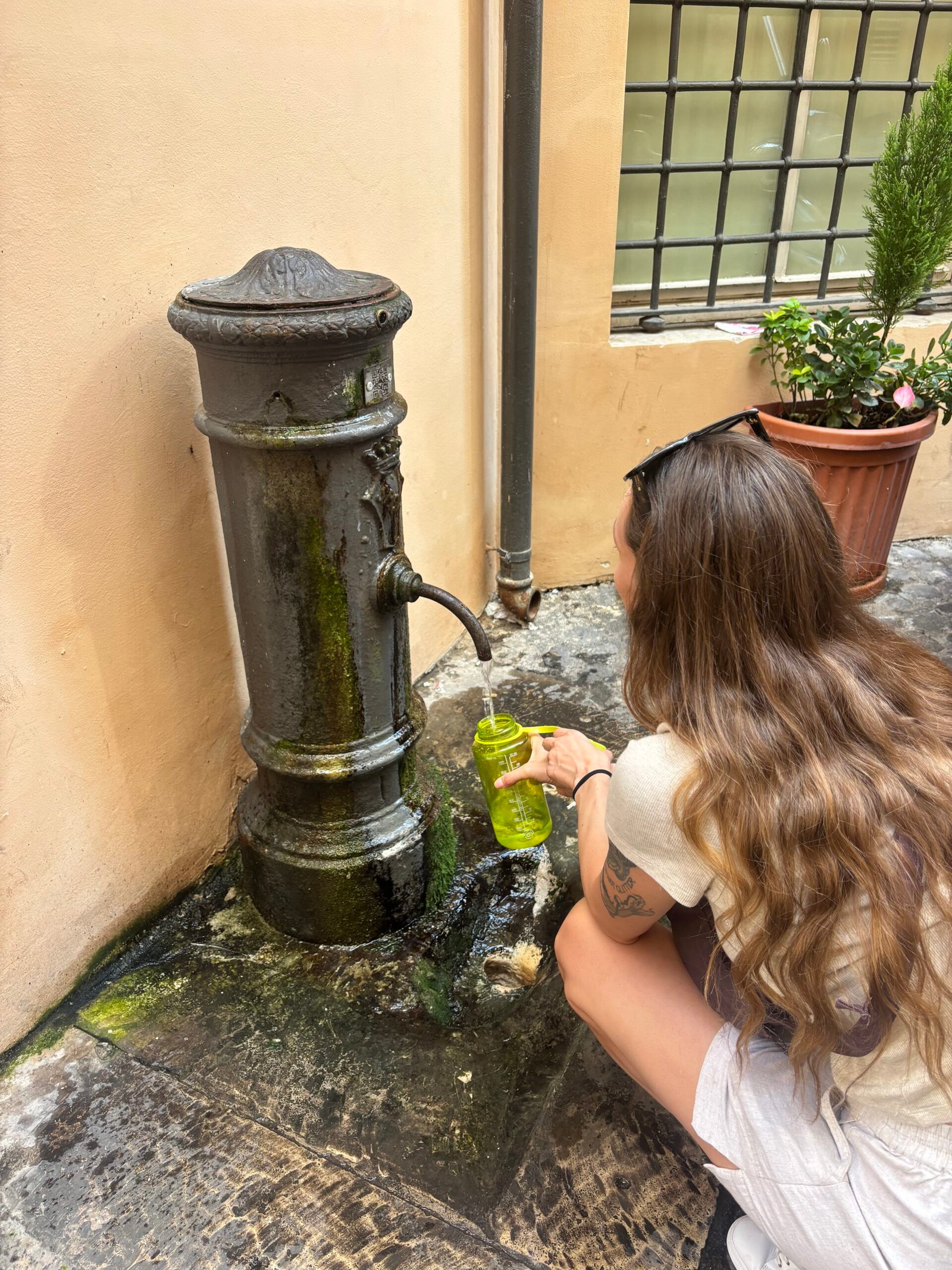 How many days in Rome - free water fountain nasoni